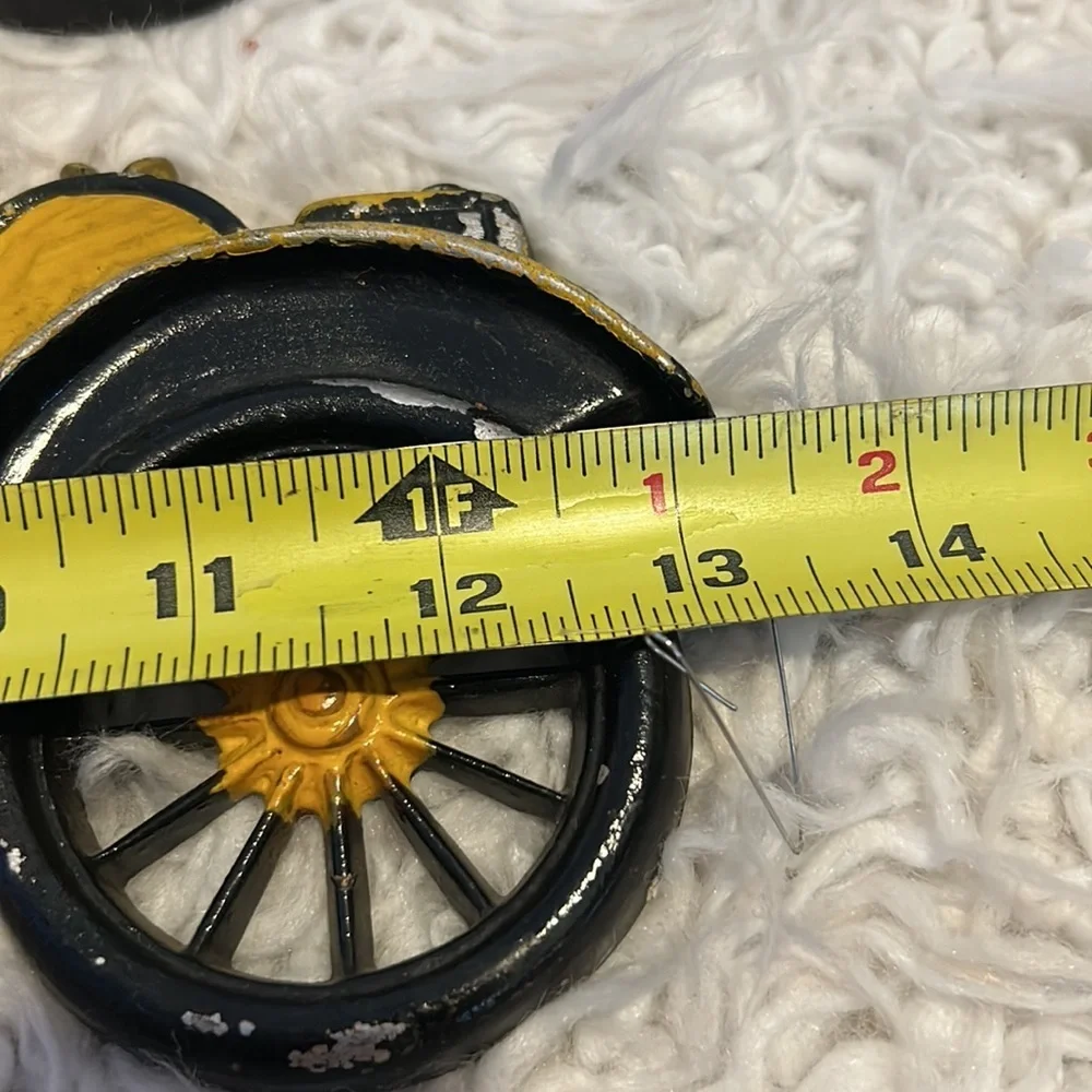 50%offW❤️Sexton Vintage Midwest Cast Metal Antique Car  Set of Two C1 cast iron